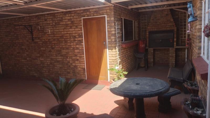 3 Bedroom Property for Sale in Homelake Gauteng