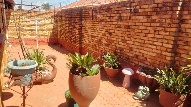3 Bedroom Property for Sale in Homelake Gauteng