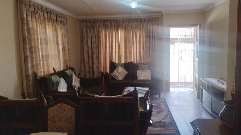 3 Bedroom Property for Sale in Mohlakeng Gauteng