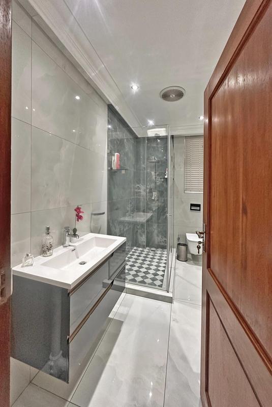 To Let 4 Bedroom Property for Rent in Melrose North Gauteng