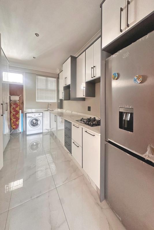 To Let 4 Bedroom Property for Rent in Melrose North Gauteng