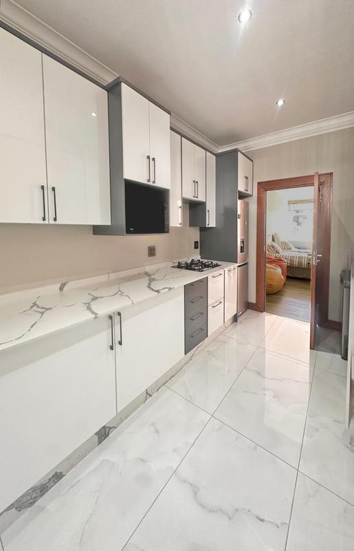 To Let 4 Bedroom Property for Rent in Melrose North Gauteng