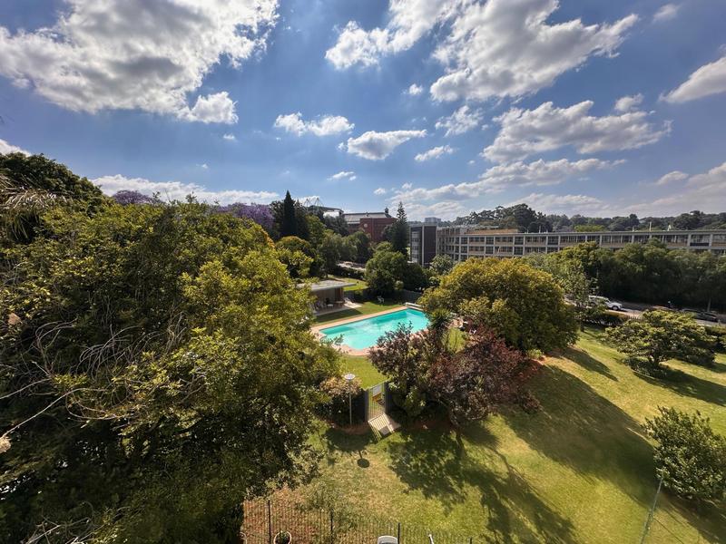 To Let 4 Bedroom Property for Rent in Melrose North Gauteng