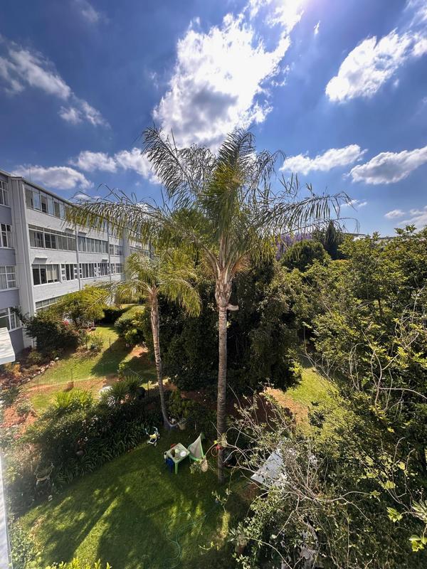 To Let 4 Bedroom Property for Rent in Melrose North Gauteng