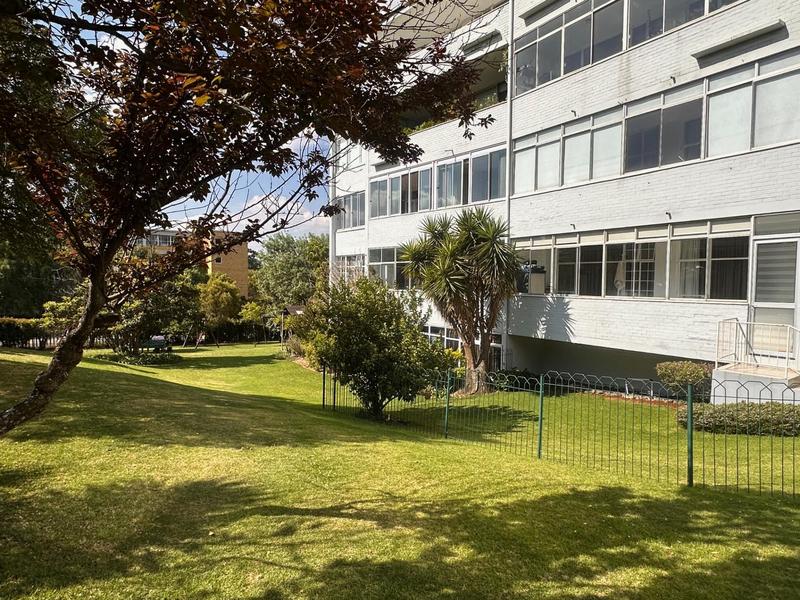 To Let 4 Bedroom Property for Rent in Melrose North Gauteng