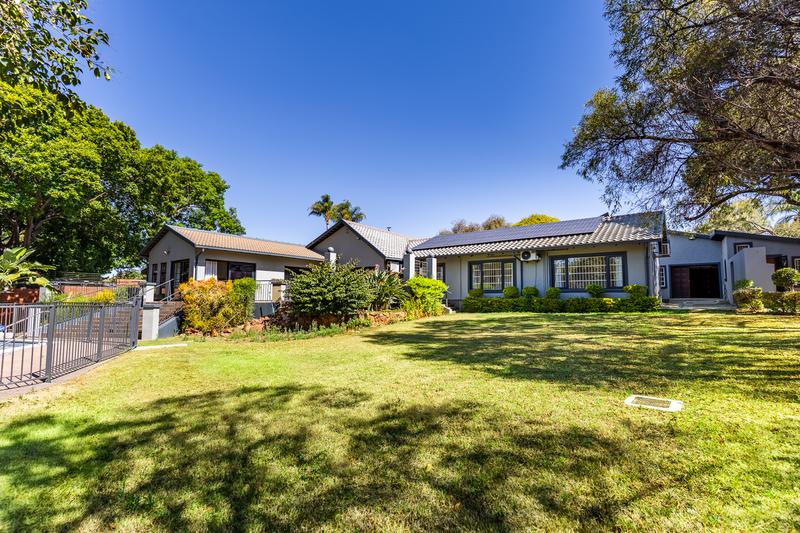 4 Bedroom Property for Sale in Ashlea Gardens Gauteng