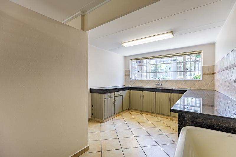 4 Bedroom Property for Sale in Ashlea Gardens Gauteng