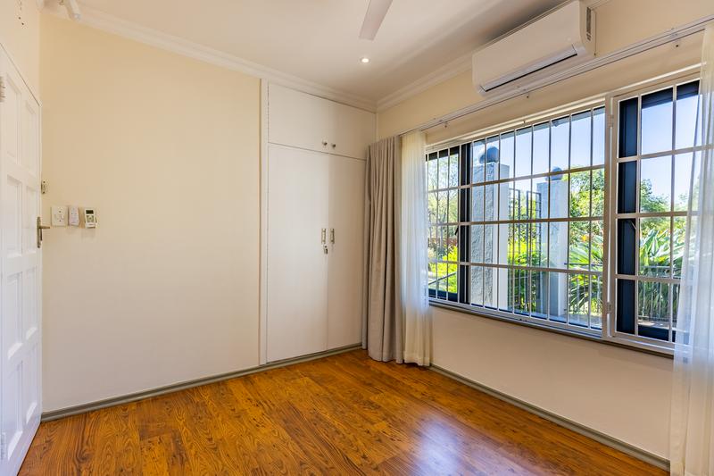 4 Bedroom Property for Sale in Ashlea Gardens Gauteng
