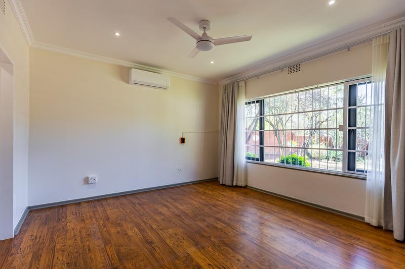 4 Bedroom Property for Sale in Ashlea Gardens Gauteng