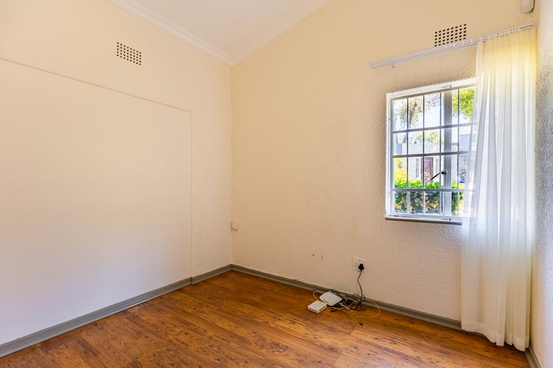 4 Bedroom Property for Sale in Ashlea Gardens Gauteng