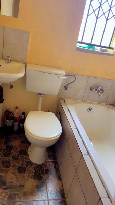 2 Bedroom Property for Sale in Fleurhof Gauteng