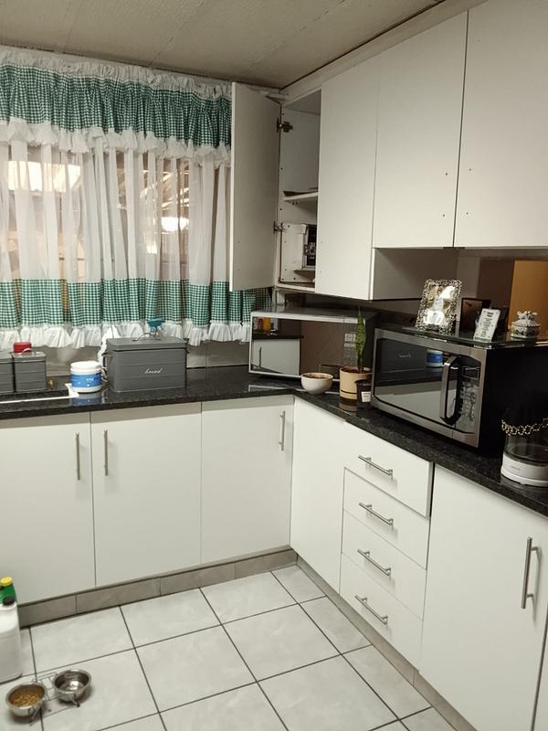 3 Bedroom Property for Sale in Lenasia Gauteng
