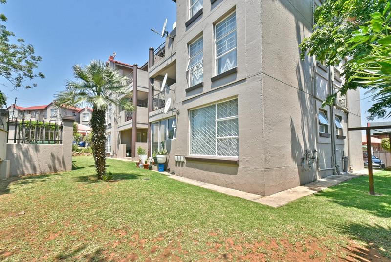 2 Bedroom Property for Sale in Bassonia Gauteng
