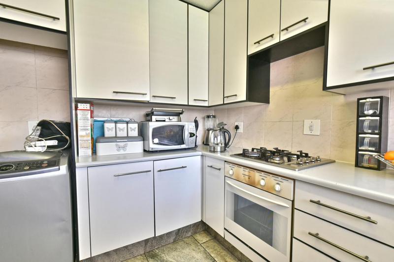 2 Bedroom Property for Sale in Bassonia Gauteng