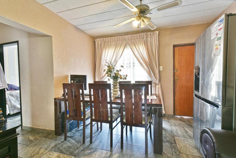 2 Bedroom Property for Sale in Bassonia Gauteng