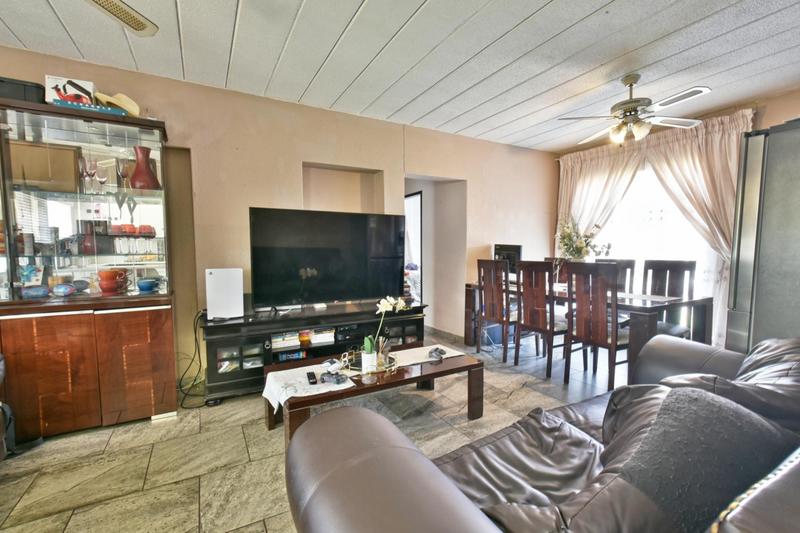 2 Bedroom Property for Sale in Bassonia Gauteng