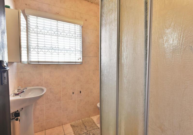 2 Bedroom Property for Sale in Bassonia Gauteng