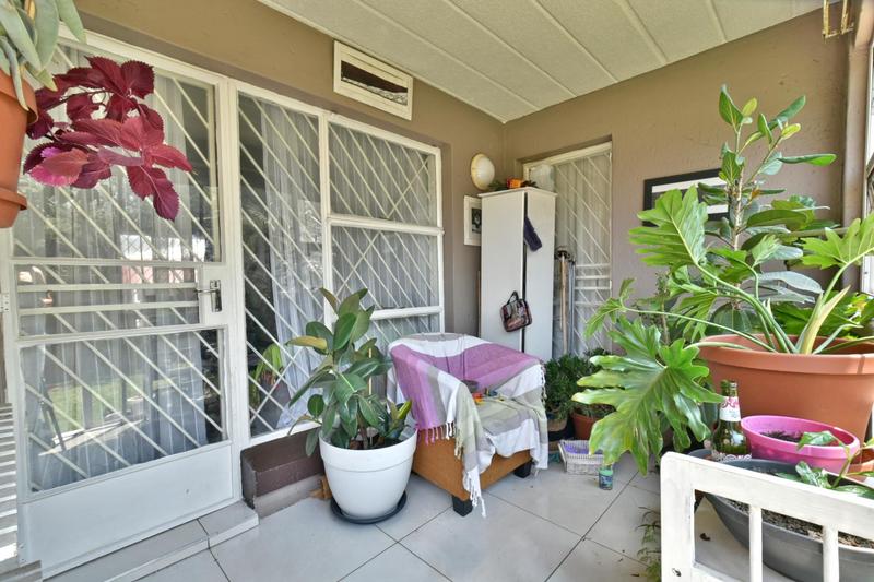 2 Bedroom Property for Sale in Bassonia Gauteng