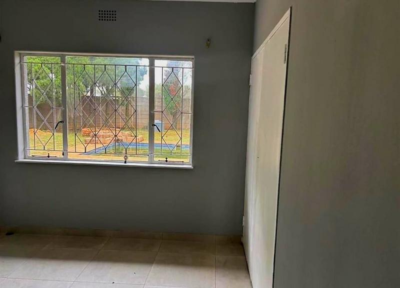 To Let 4 Bedroom Property for Rent in Birchleigh Gauteng