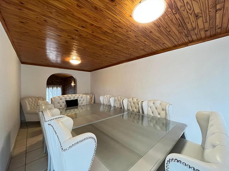 5 Bedroom Property for Sale in Moreleta Park Gauteng