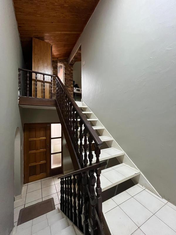 5 Bedroom Property for Sale in Moreleta Park Gauteng