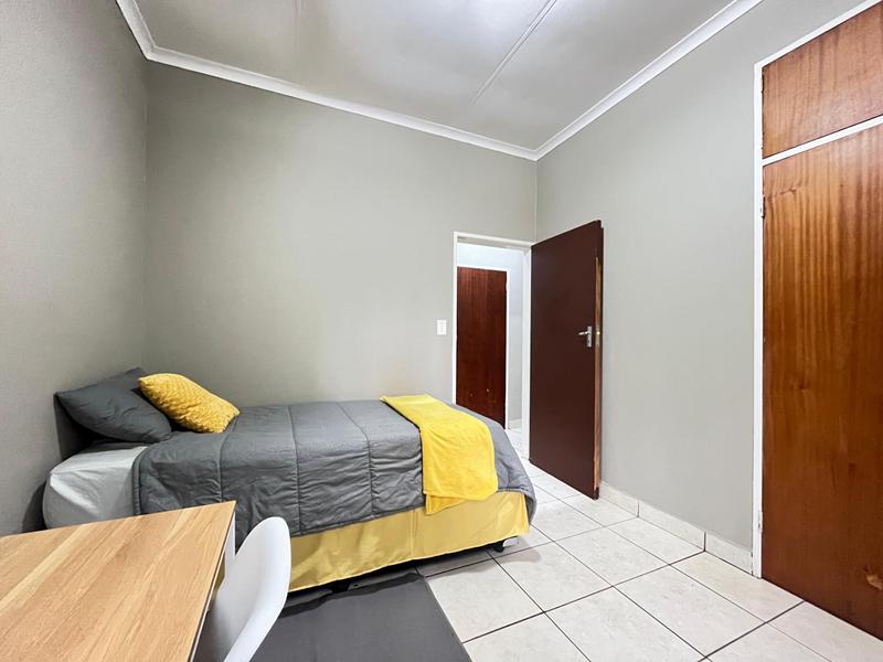 5 Bedroom Property for Sale in Moreleta Park Gauteng