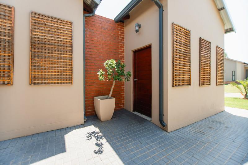To Let 4 Bedroom Property for Rent in Copperleaf Estate Gauteng