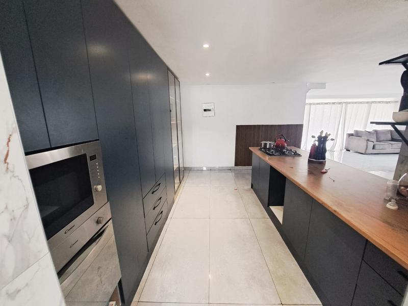 3 Bedroom Property for Sale in Heuweloord Gauteng