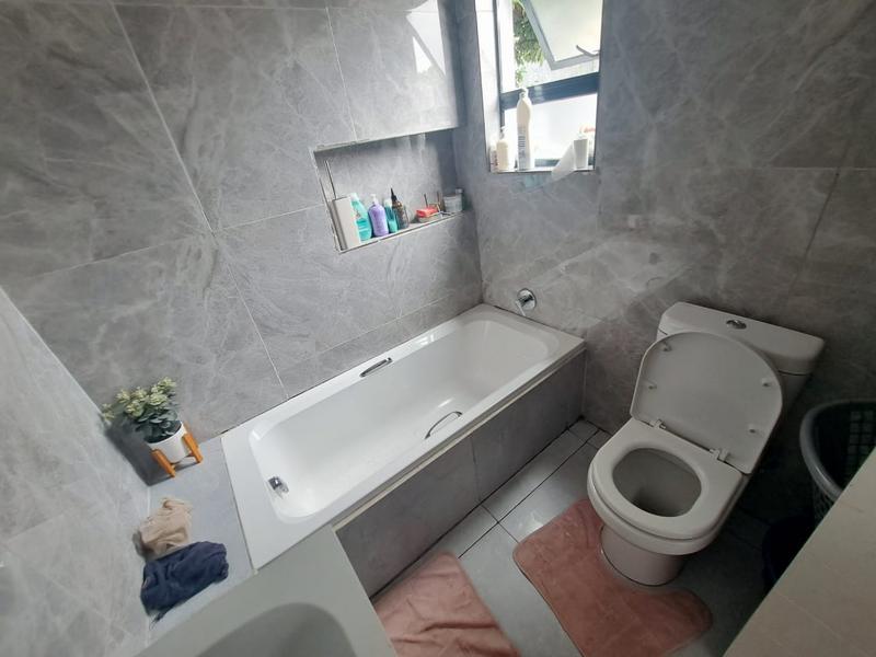3 Bedroom Property for Sale in Heuweloord Gauteng