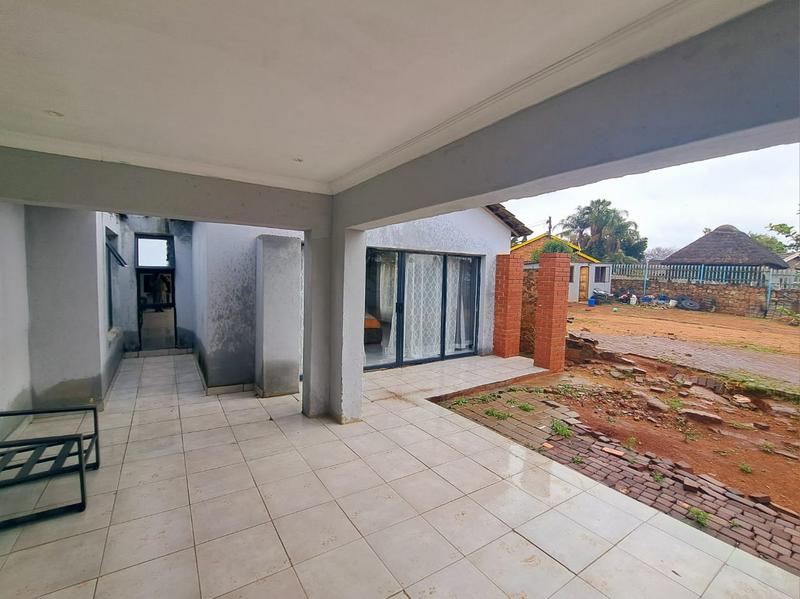 3 Bedroom Property for Sale in Heuweloord Gauteng