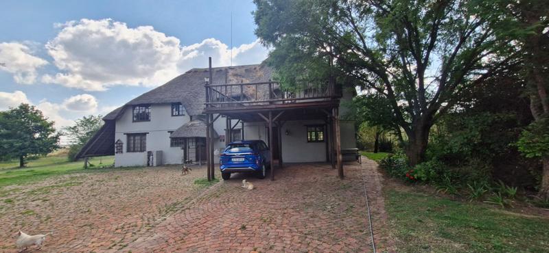 5 Bedroom Property for Sale in Mnandi Gauteng