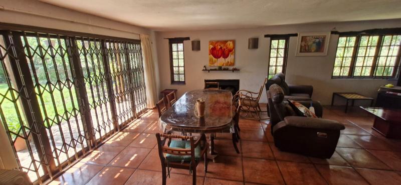 5 Bedroom Property for Sale in Mnandi Gauteng