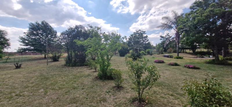 5 Bedroom Property for Sale in Mnandi Gauteng