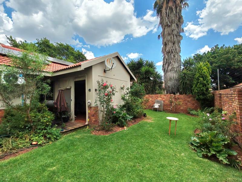 2 Bedroom Property for Sale in Amberfield Gauteng