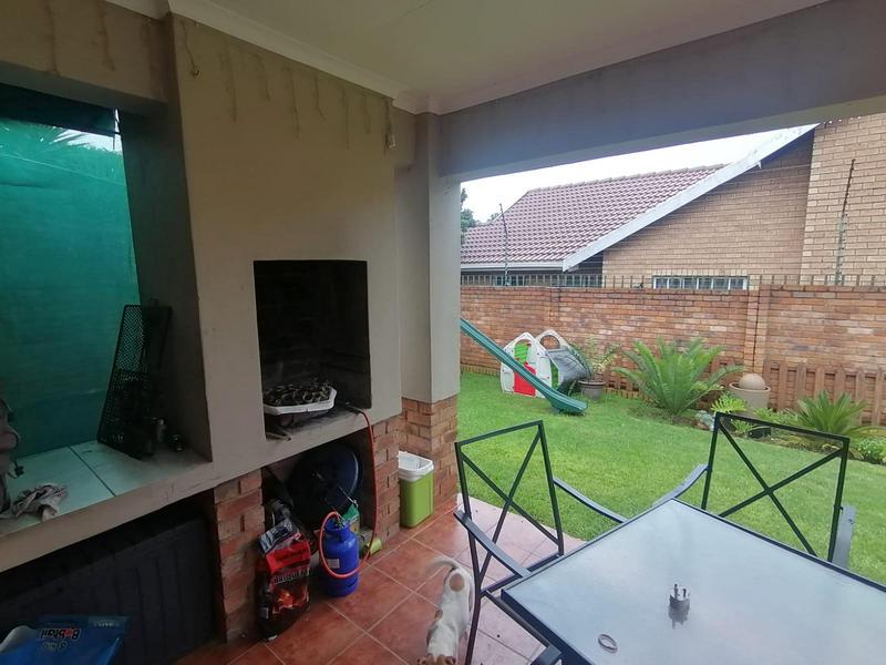 2 Bedroom Property for Sale in Amberfield Gauteng