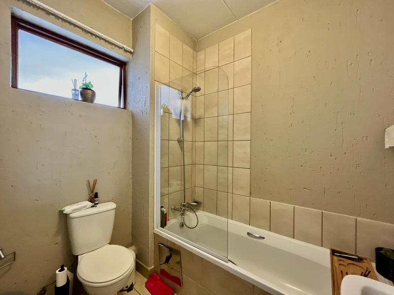 To Let 2 Bedroom Property for Rent in Ferndale Gauteng