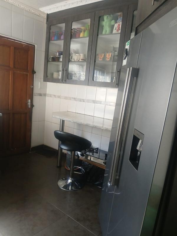 3 Bedroom Property for Sale in Simunye Gauteng