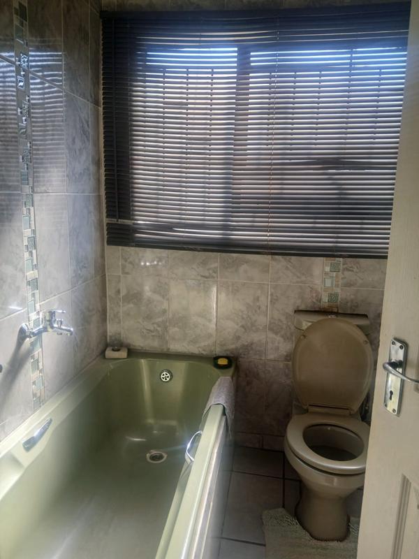 3 Bedroom Property for Sale in Simunye Gauteng