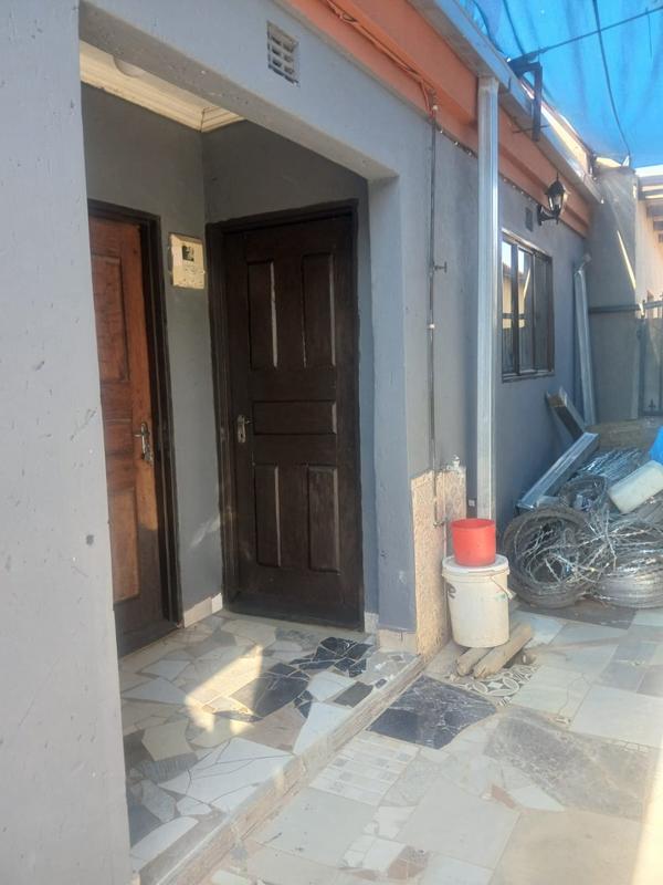 3 Bedroom Property for Sale in Simunye Gauteng