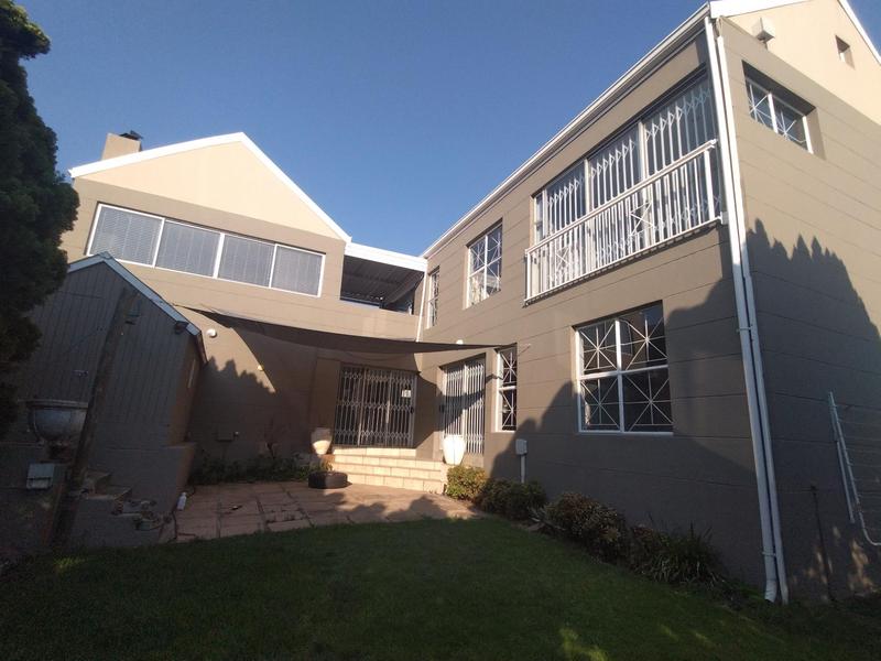 To Let 4 Bedroom Property for Rent in Radiokop Gauteng