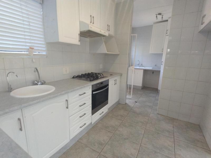 To Let 4 Bedroom Property for Rent in Radiokop Gauteng