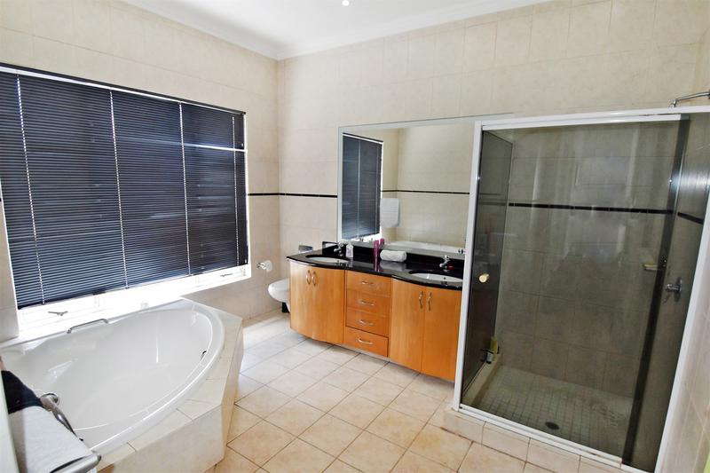 4 Bedroom Property for Sale in Morningside Gauteng