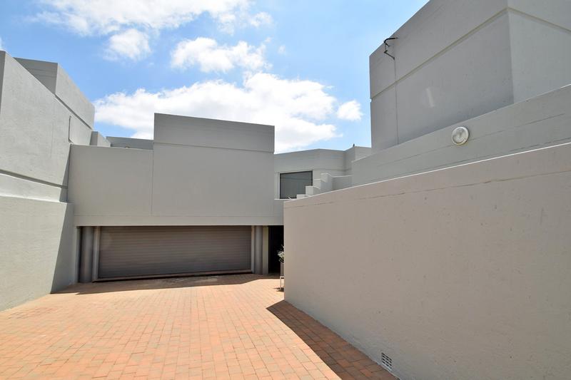 4 Bedroom Property for Sale in Morningside Gauteng
