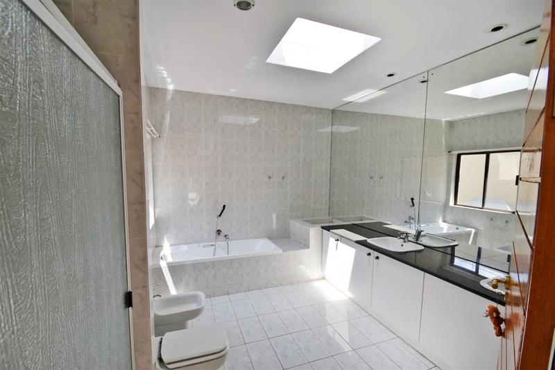 3 Bedroom Property for Sale in Sandown Gauteng