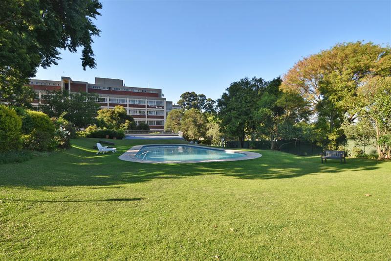 1 Bedroom Property for Sale in Fairways Gauteng