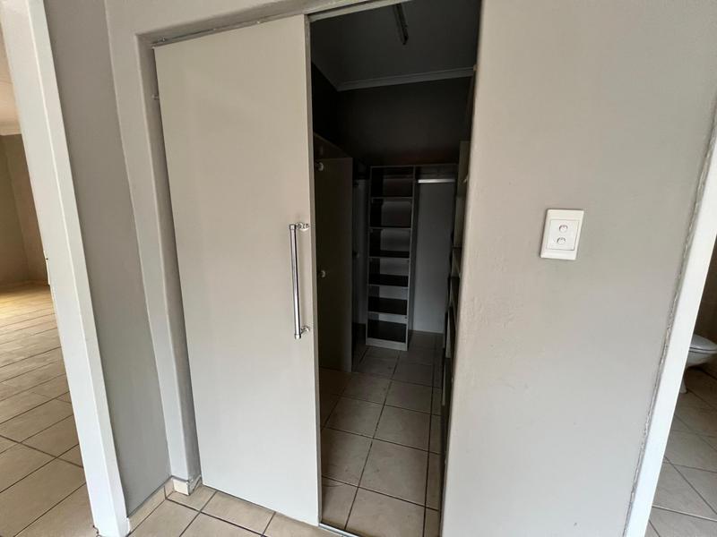 To Let 4 Bedroom Property for Rent in Erasmia Gauteng