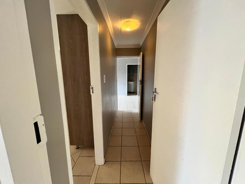 To Let 4 Bedroom Property for Rent in Erasmia Gauteng