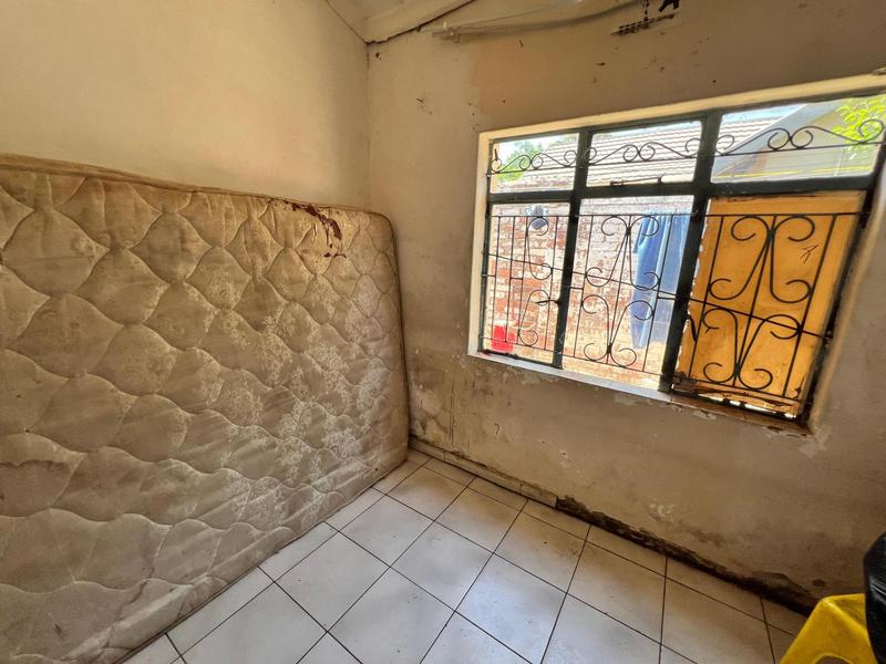 4 Bedroom Property for Sale in Laudium Gauteng