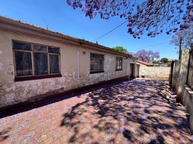 4 Bedroom Property for Sale in Laudium Gauteng