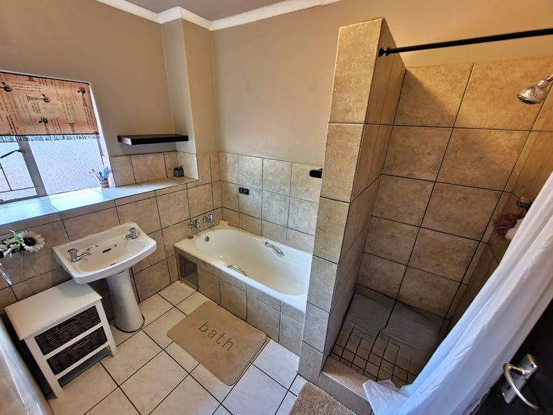 3 Bedroom Property for Sale in Wonderboom Gauteng